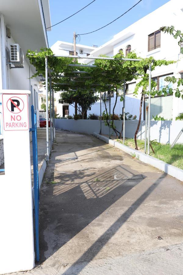 Traditional Town Garden Apartment Rhodes City Exterior photo